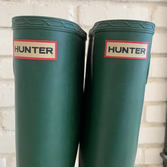 ❌SOLD❌ Tall Hunter Green Rainboots - Picture 4 of 8